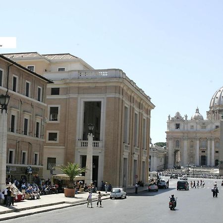 Palazzo Cardinal Cesi Hotel Rome Exterior photo