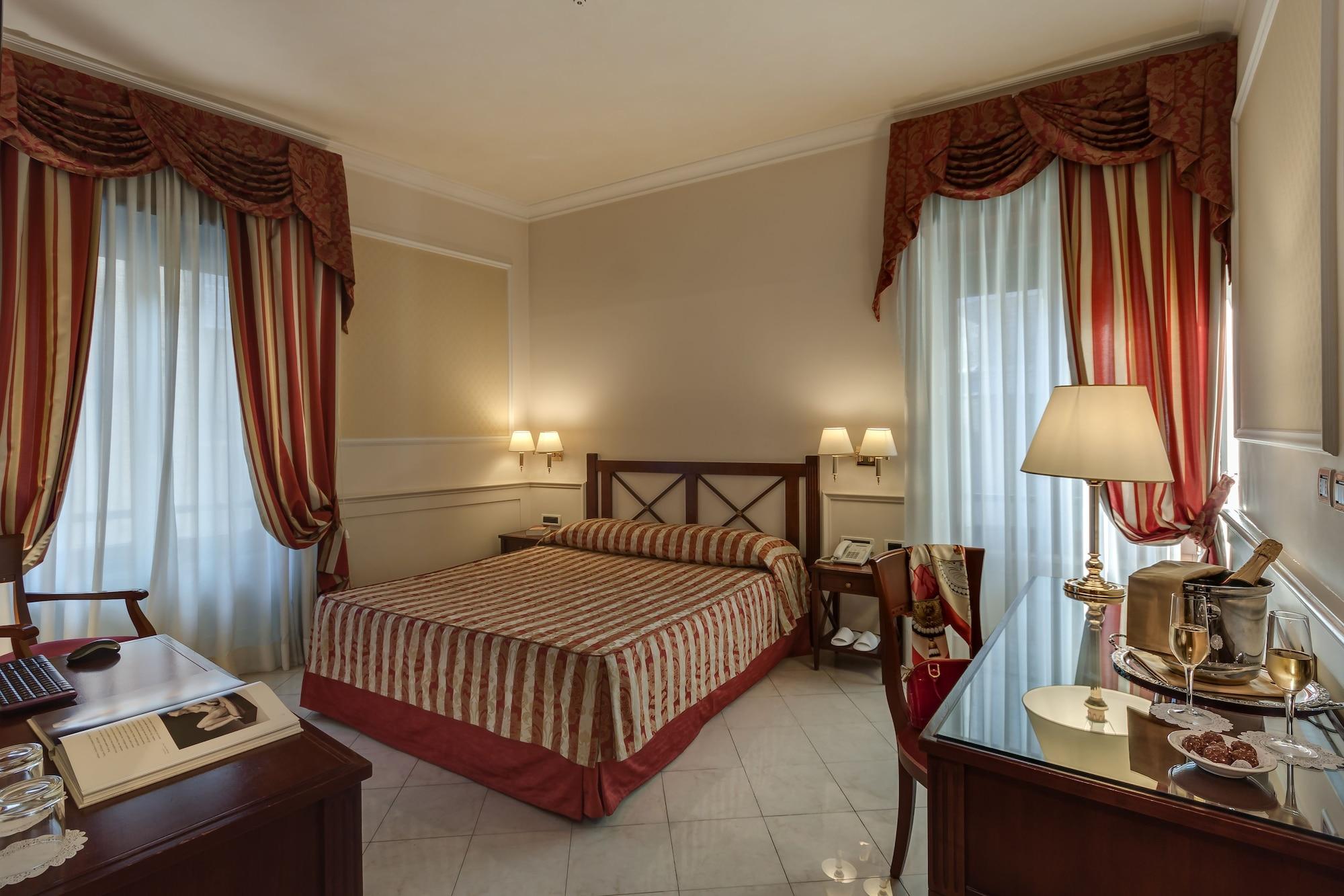 Palazzo Cardinal Cesi Hotel Rome Exterior photo