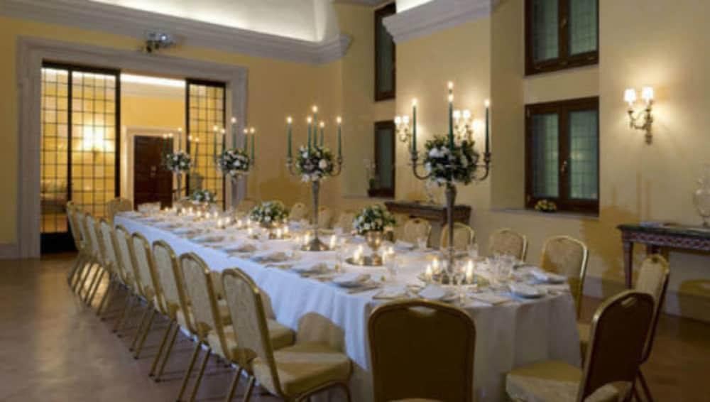 Palazzo Cardinal Cesi Hotel Rome Exterior photo